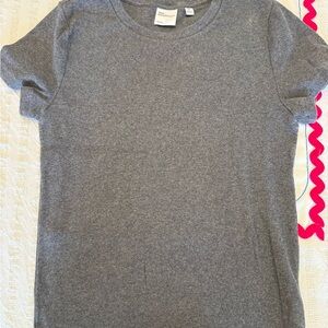 Aritzia TNA HomeStretch Heather Gray Tee medium fits small